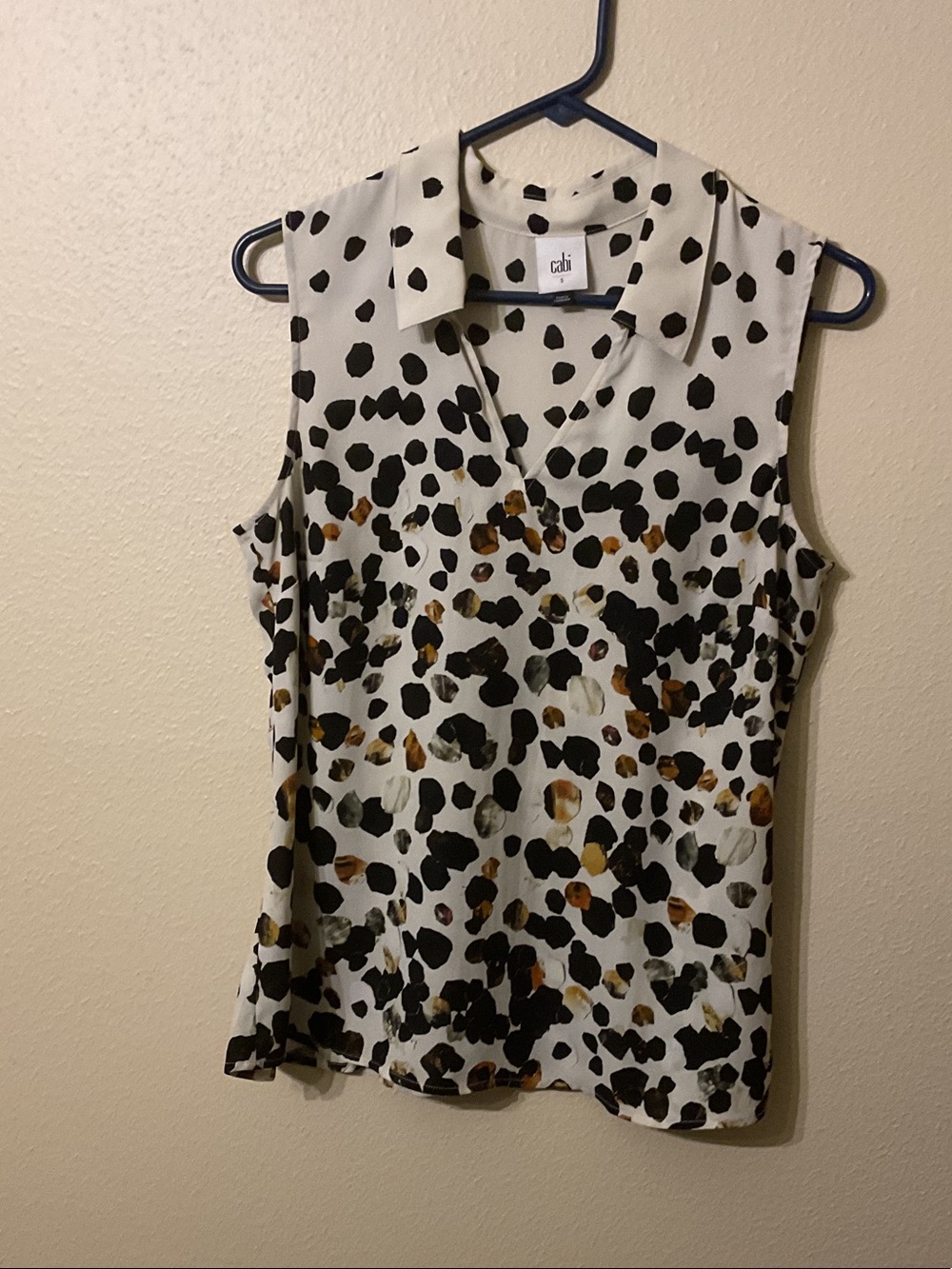 cabi Ivory Sleeveless V-Neck Animal Print Camisole Size Small